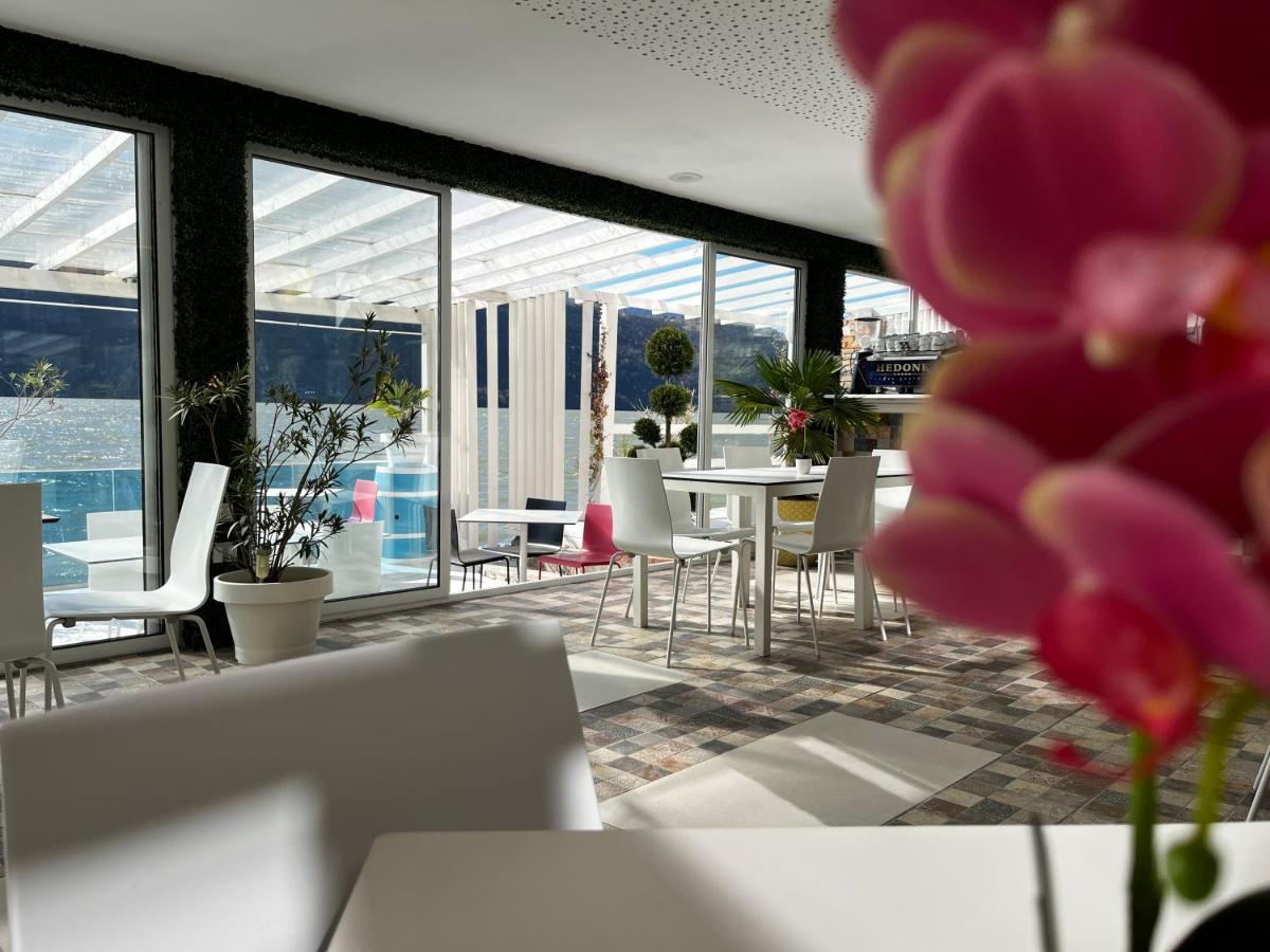 Riviera 990 - Resort & Restaurant Ieşelniţa Esterno foto