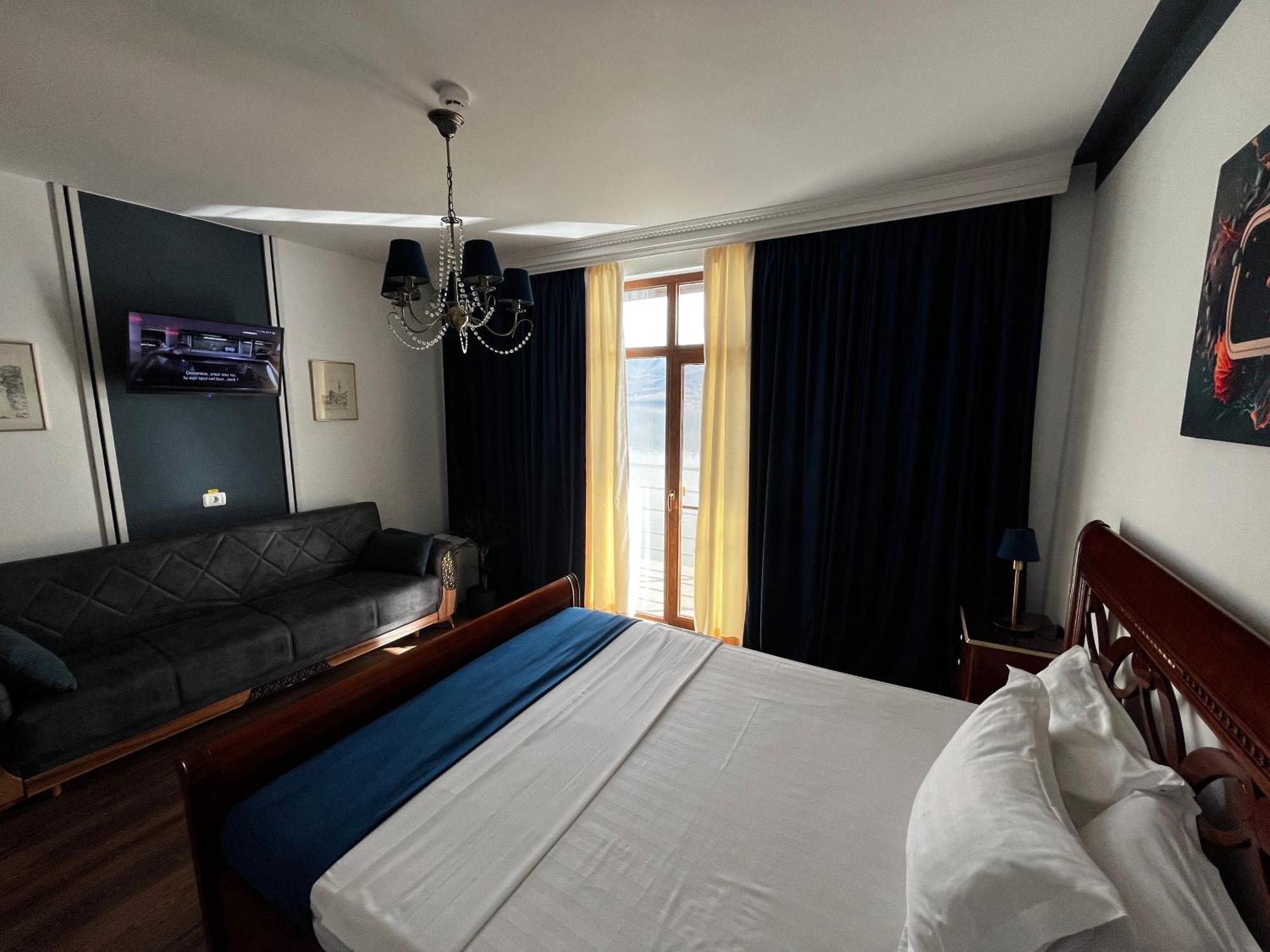 Riviera 990 - Resort & Restaurant Ieşelniţa Esterno foto