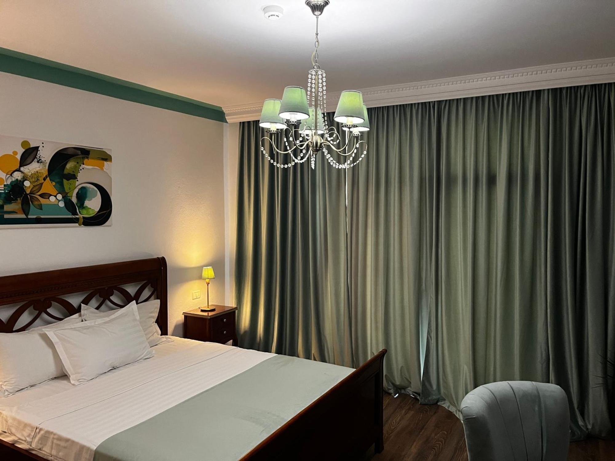 Riviera 990 - Resort & Restaurant Ieşelniţa Esterno foto