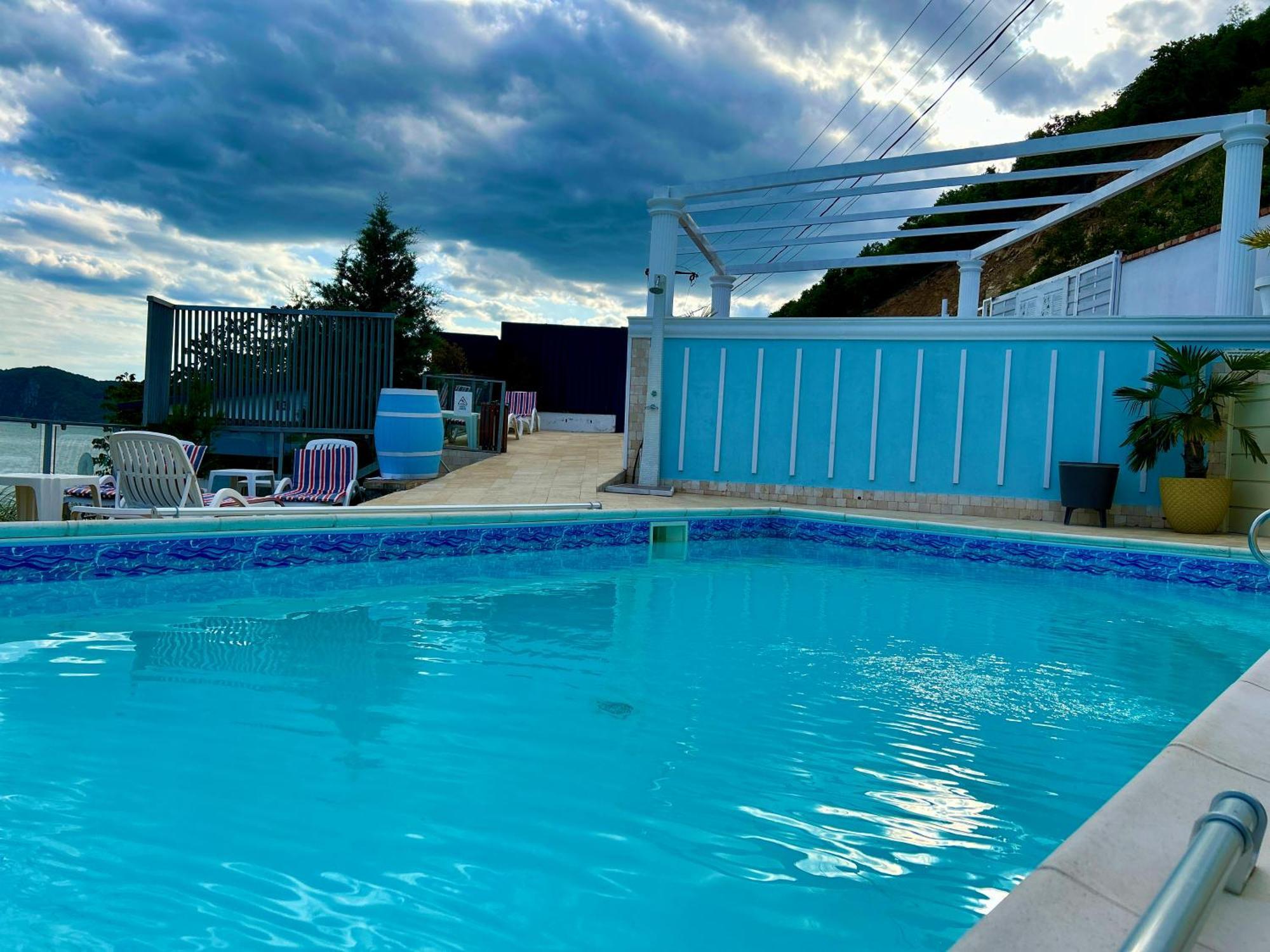 Riviera 990 - Resort & Restaurant Ieşelniţa Esterno foto