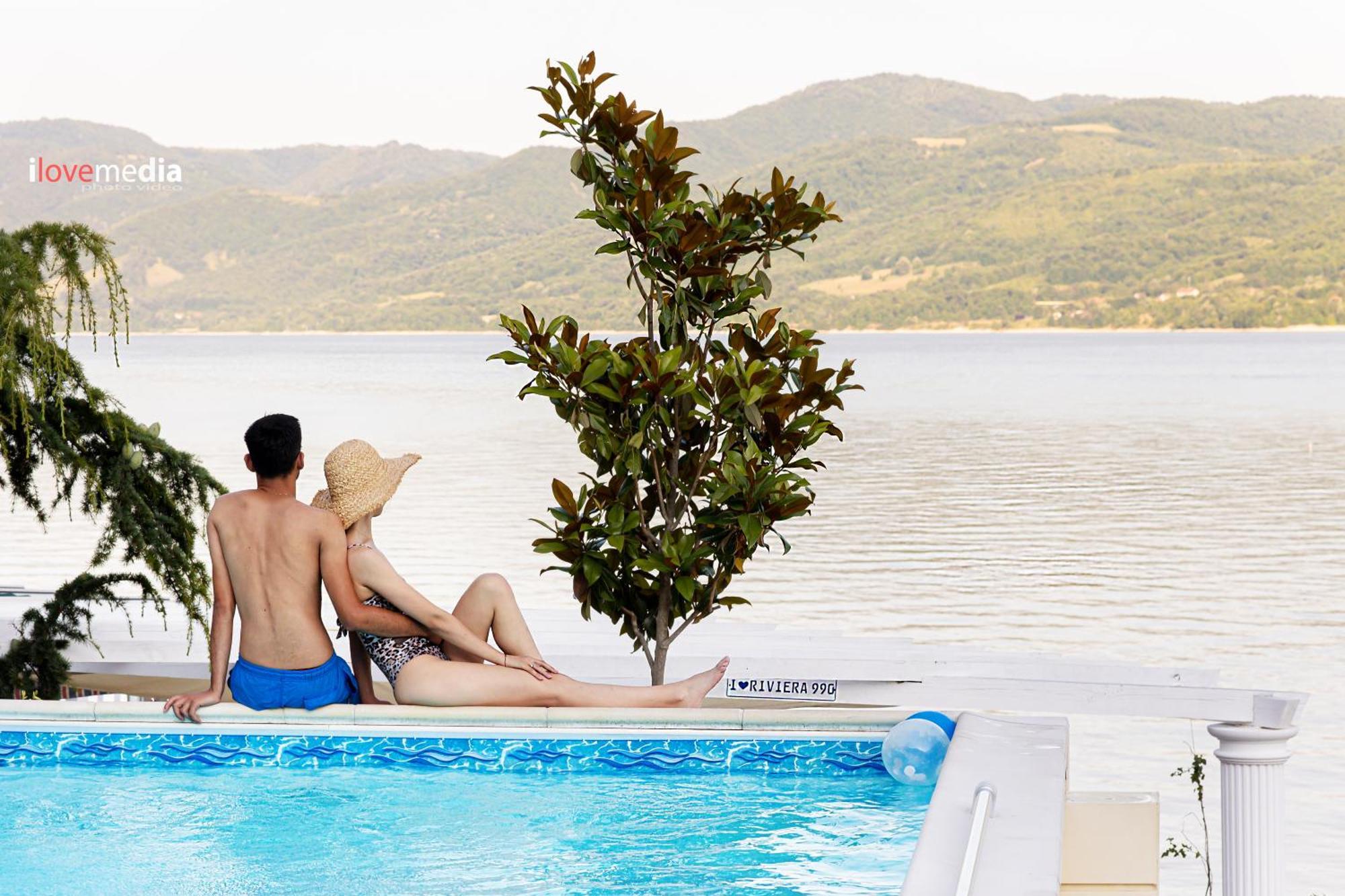 Riviera 990 - Resort & Restaurant Ieşelniţa Esterno foto